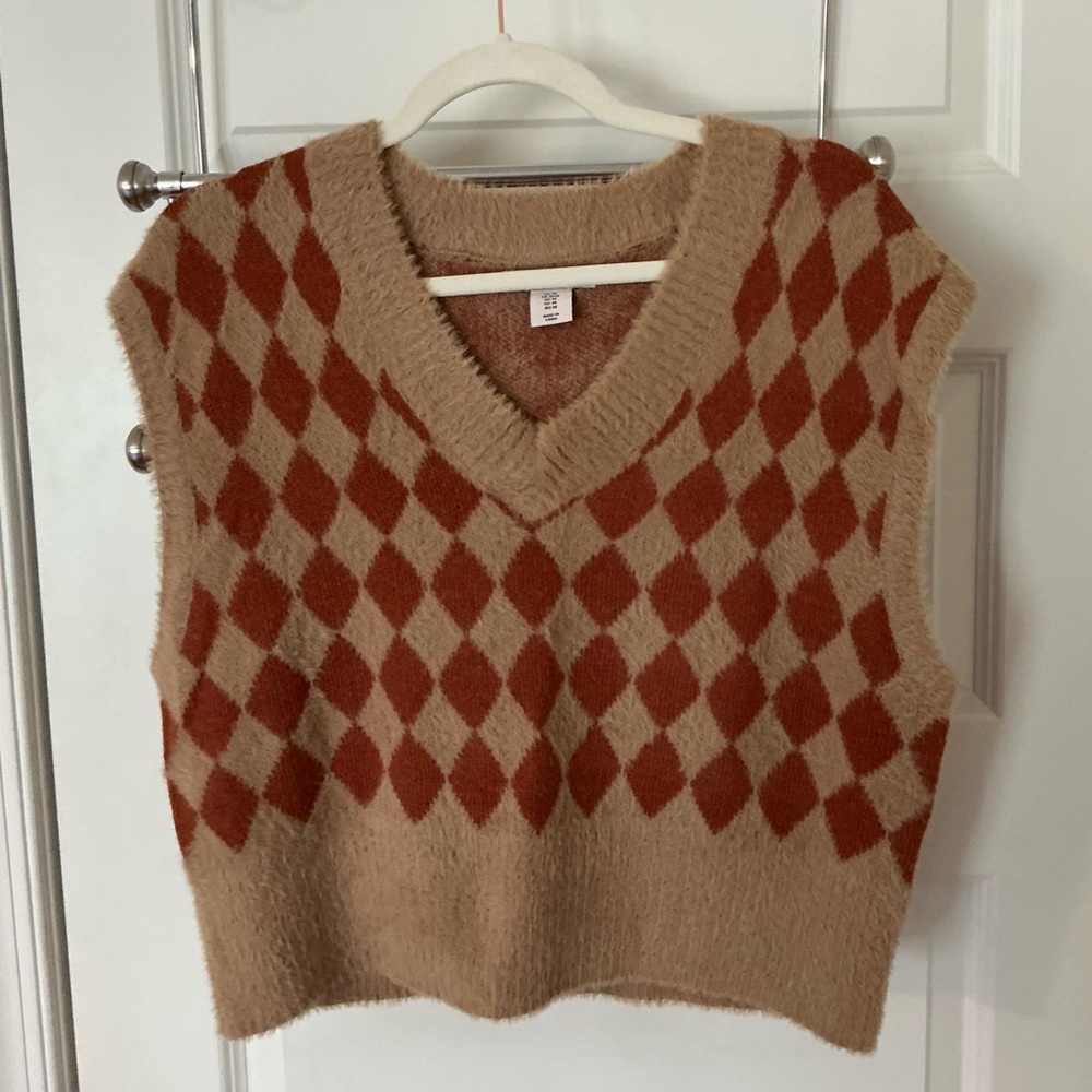 Women's Argyle Sweater Vest - Tan and Brown